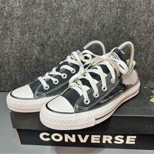 Converse Low Top “Ruth Bader Ginsburg” Women’s Shoes Size 6
